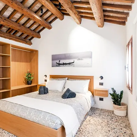 Villa Intera Palazzina Al Centro Di Venezia Exterior foto