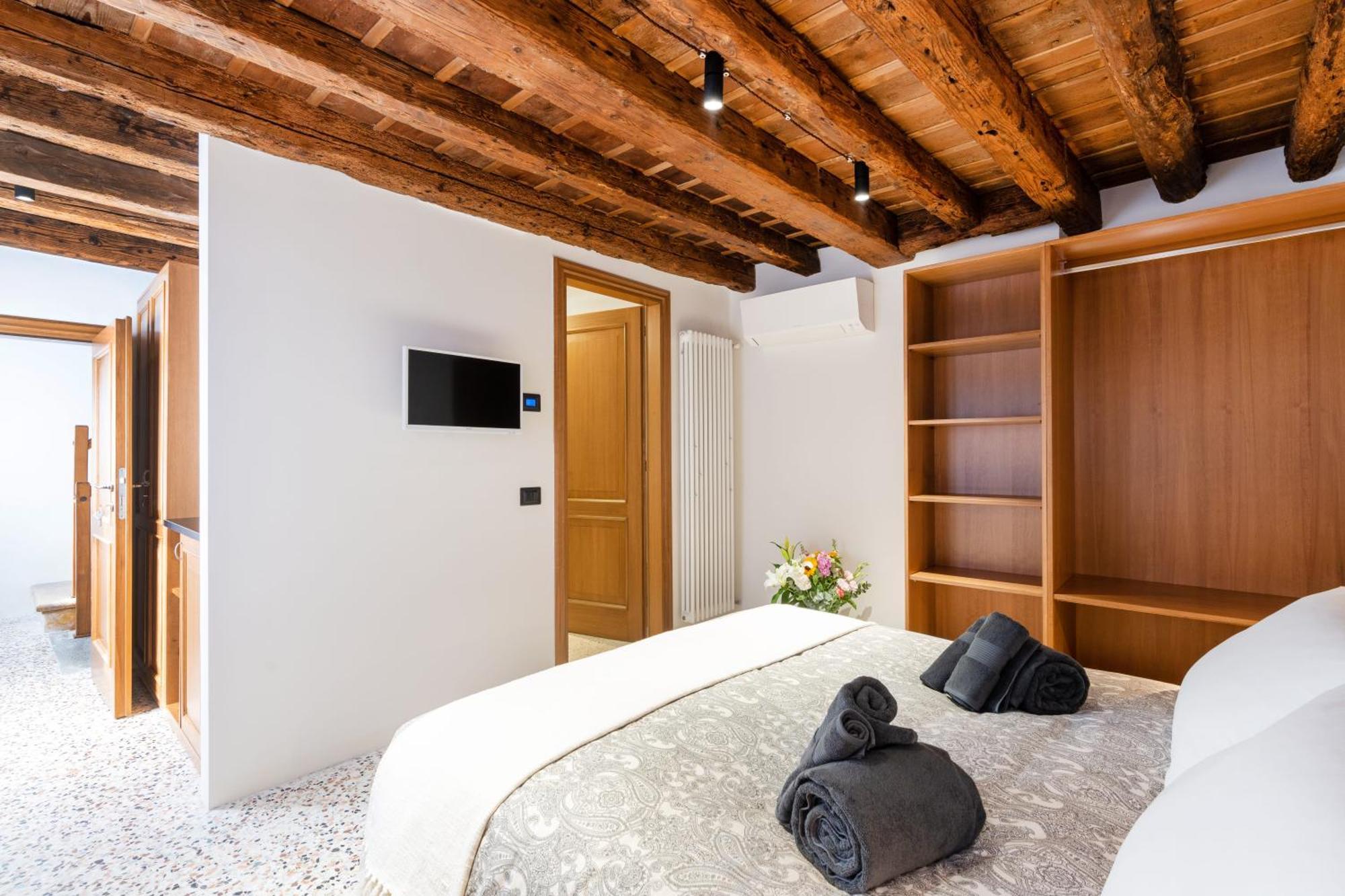Intera Palazzina Al Centro Di Holiday home Venice