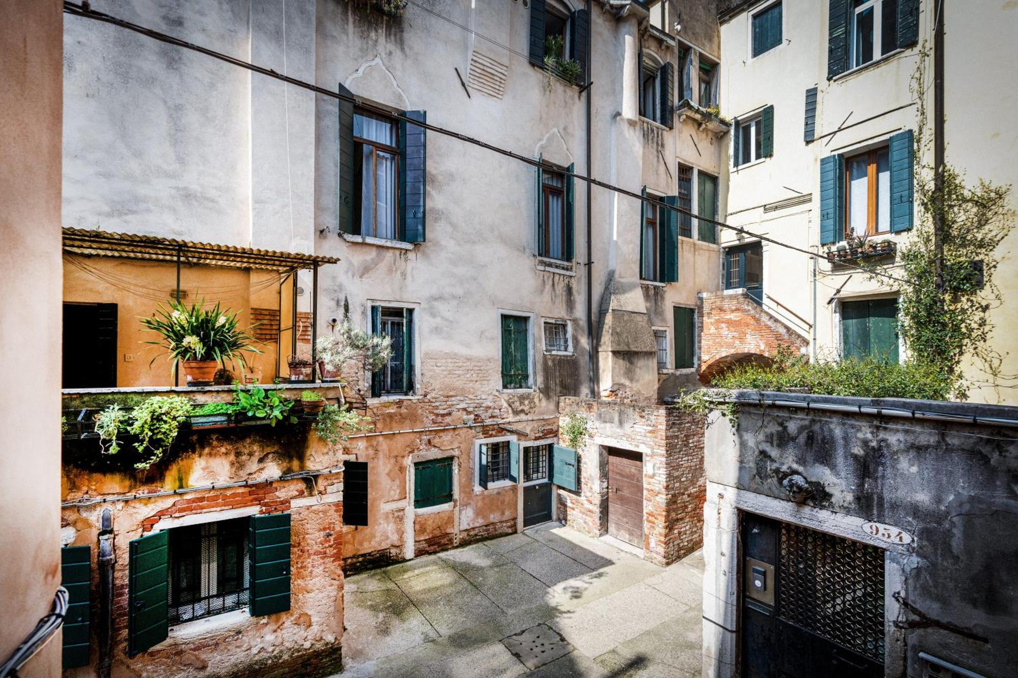 Intera Palazzina Al Centro Di Holiday home